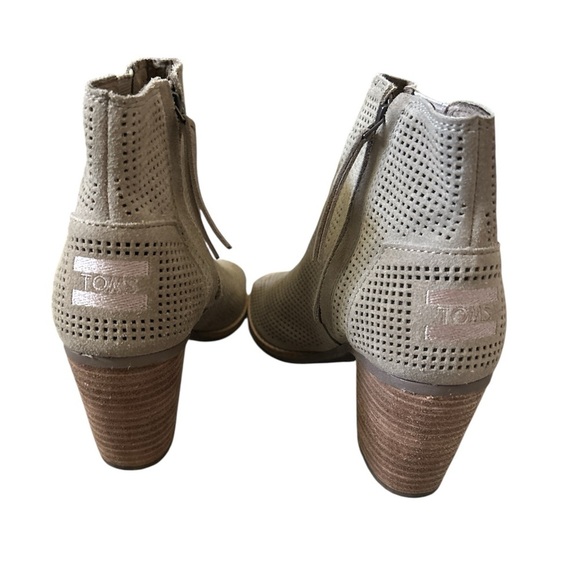 Toms Perforated Gray Ankle Booties - Picture 3 of 7